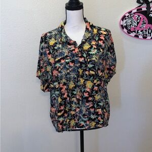 Lularoe Simply Comfortable black floral pockets loose fitting button Down Shirt